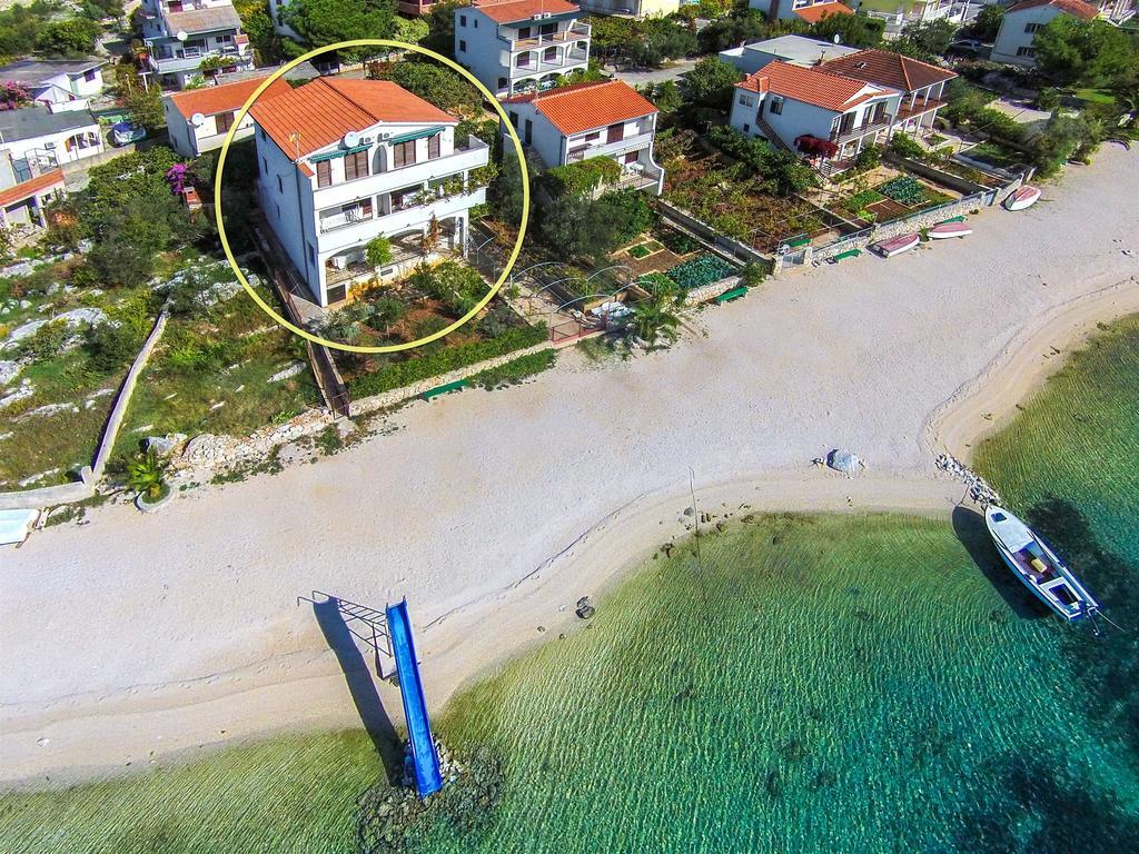 Apartments Kovacevic Rogoznica  Bagian luar foto